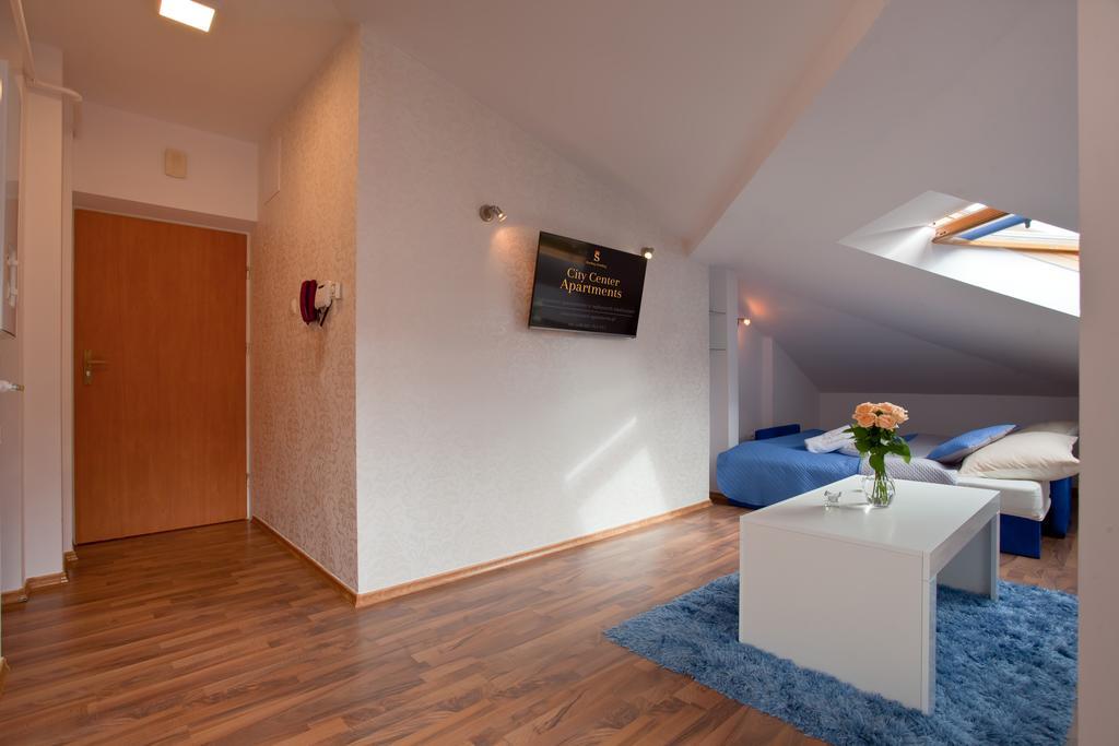 Apartament City Center Studio Deluxe 克雷尼察 外观 照片
